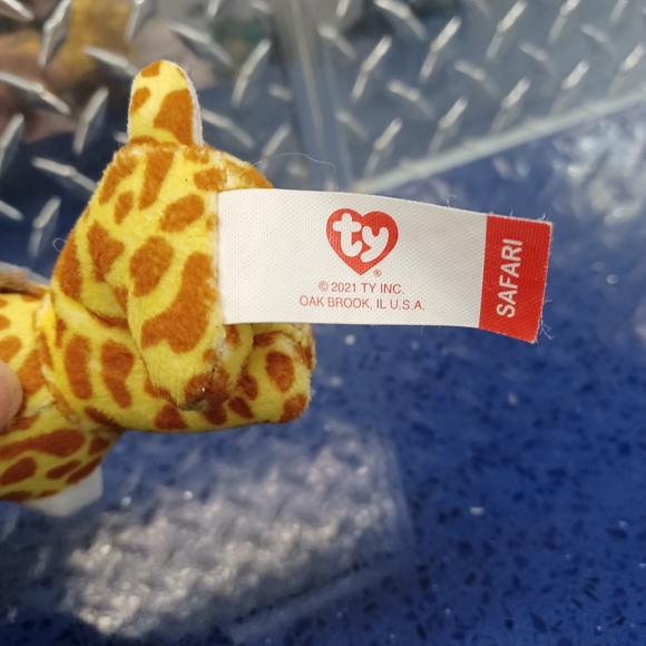 ✓TY McDonald's Teenie Beanie Boo - SAFARI the Giraffe (Africa)(2021) 3 inches - Picture 9 of 13